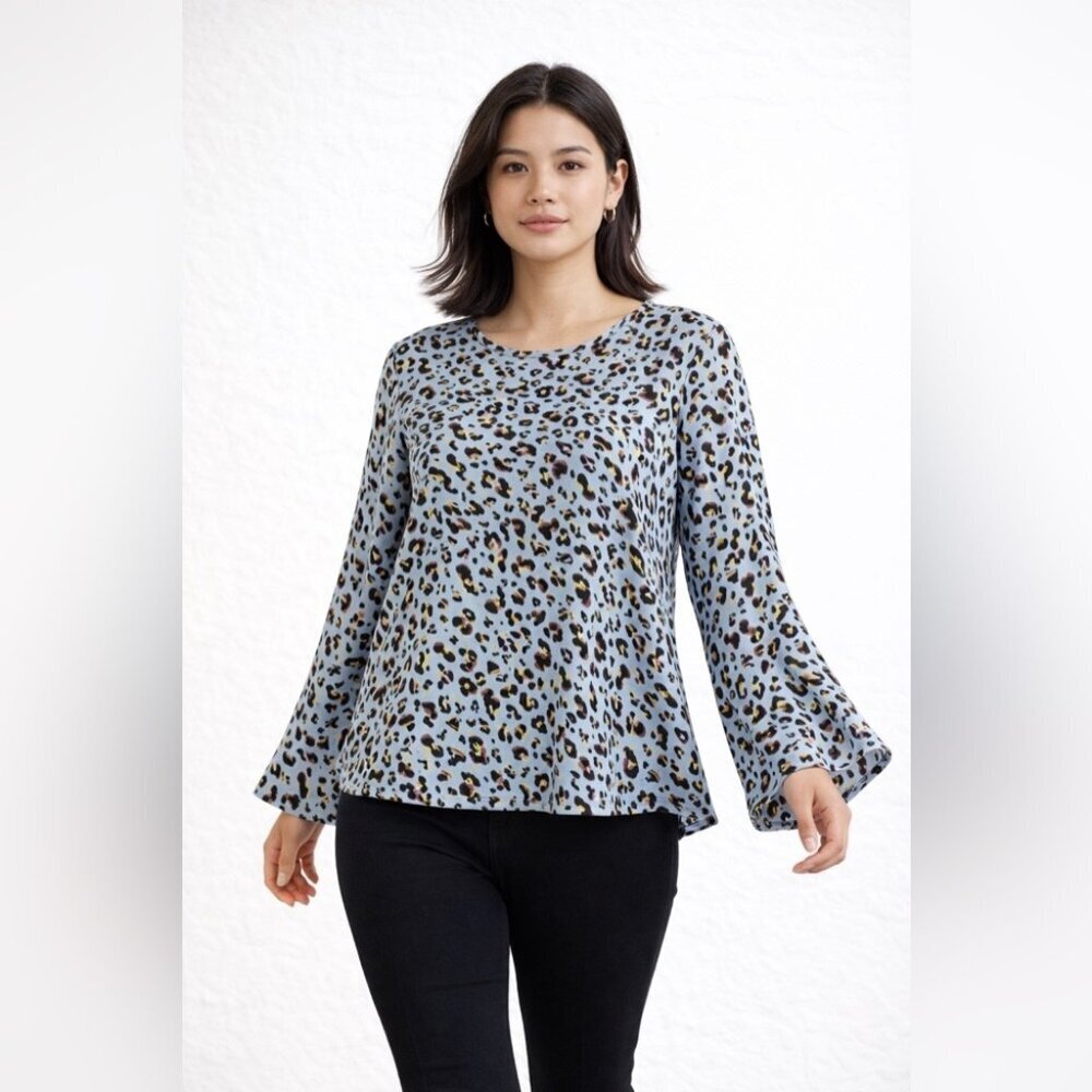L’AGENCE Blue Silk Leopard Print Blouse Size M Bell Sleeve Chic Top Contemporary